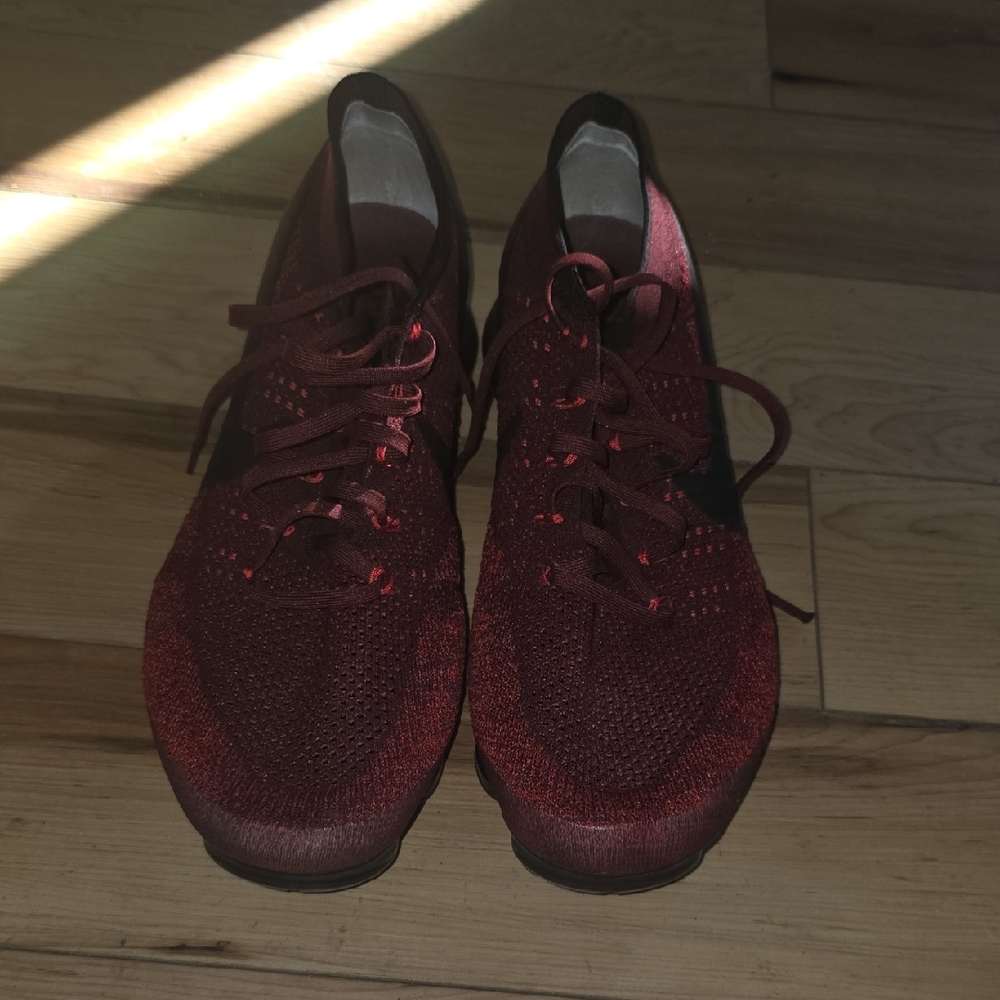 Nike VAPOR MAX Red